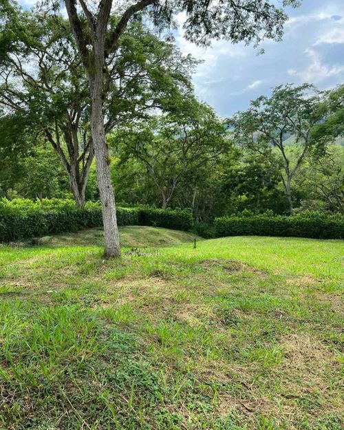 Lote en venta en Colombia, Manizales, 1370 m² · foto 4 de 24