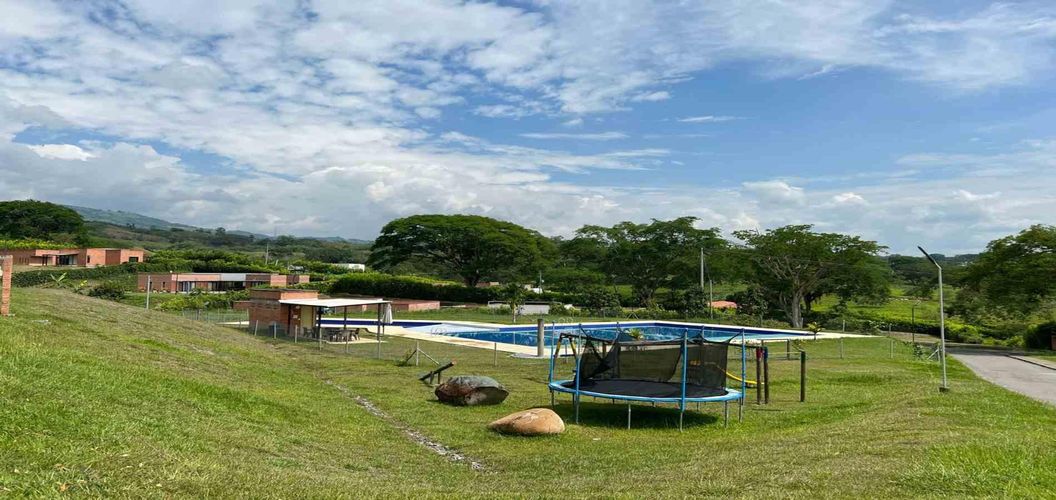 Lote en venta en Colombia, Manizales, 1370 m² · foto 16 de 24