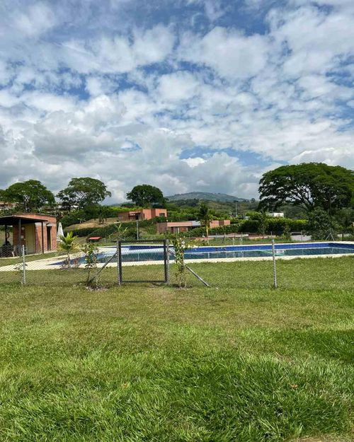 Lote en venta en Colombia, Manizales, 1370 m² · foto 19 de 24