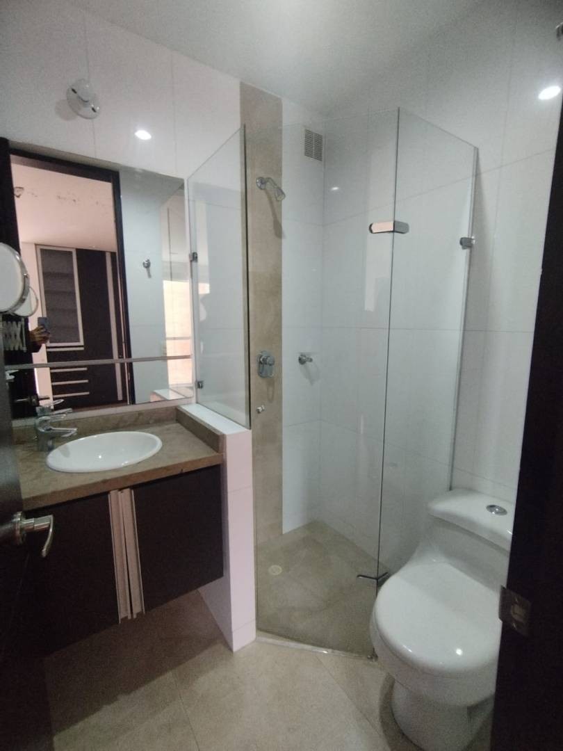 Apartamento en venta en Santa Barbara Occidental, Bogotá · foto 12 de 24