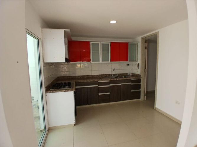 Casa en venta en Ciudad Jardin, Barranquilla · foto 3 de 24