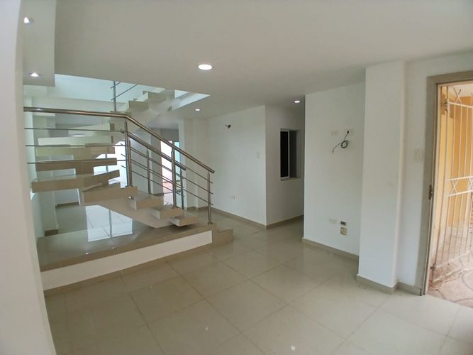 Casa en venta en Ciudad Jardin, Barranquilla · foto 4 de 24
