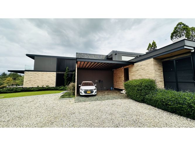 Casa de 4 alcobas en venta en El Carmen de Viboral, 500 m² · foto 6 de 24