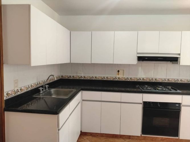 Apartamento de 3 alcobas en arriendo en El Poblado, Medellín, 142 m² · foto 6 de 24