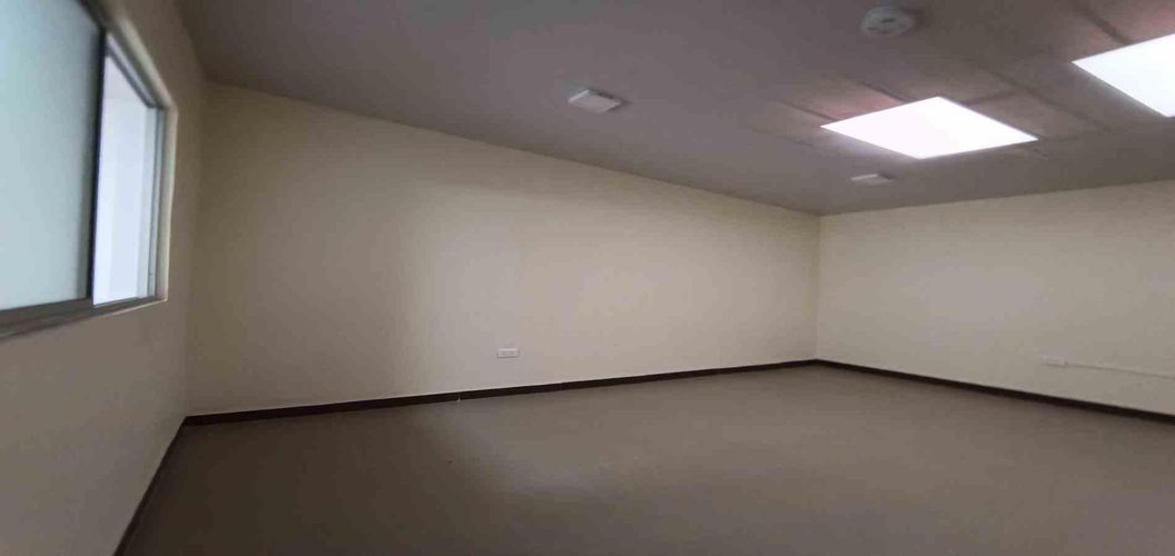Local en arriendo en Avenida Santander, Manizales, 100 m² · foto 11 de 23