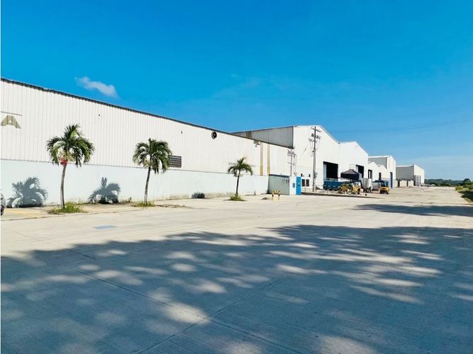 Bodega en arriendo en Cartagena De Indias, Cartagena, 1060 m² · foto 10 de 13