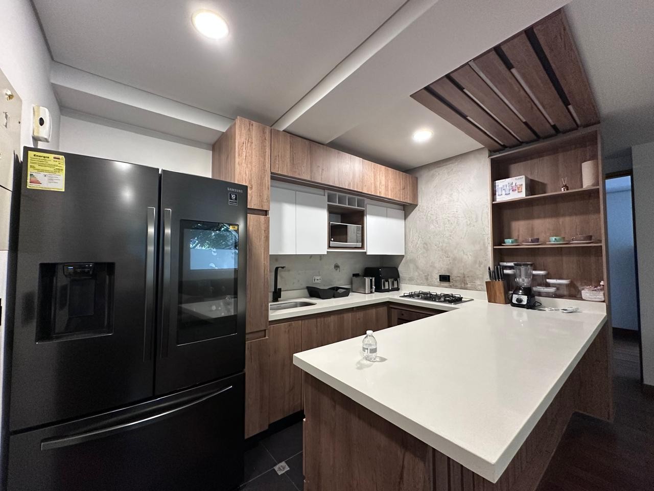 Apartamento en venta en El Poblado, Medellín 3