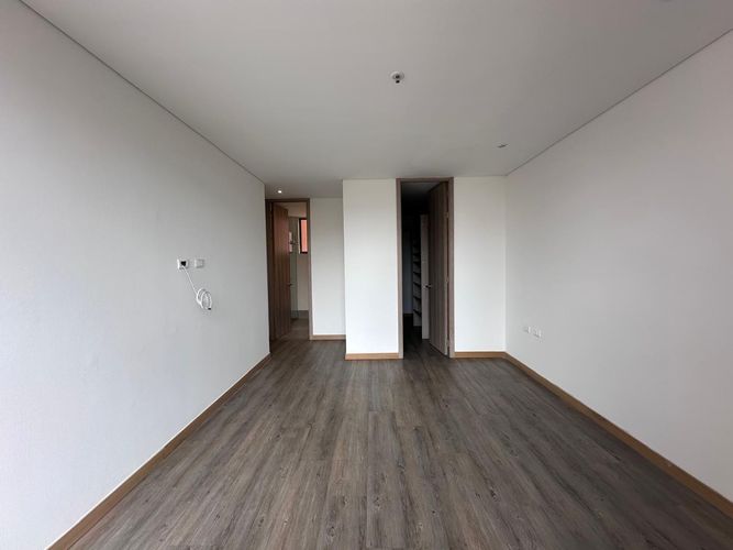 Apartamento de 2 alcobas en arriendo en El Poblado, Medellín, 90 m² · foto 9 de 17