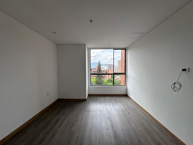 Apartamento de 2 alcobas en arriendo en El Poblado, Medellín, 90 m² · foto 13 de 17