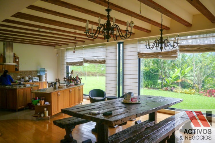 Finca en venta en La Primavera, El Retiro, 30000 m² · foto 3 de 6