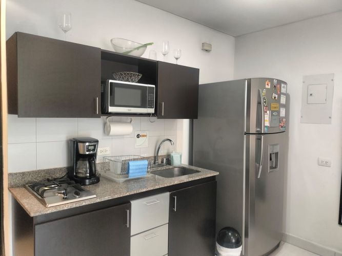 Apartamento de 1 alcoba en arriendo en El Poblado, Medellín, 35 m² · foto 3 de 10