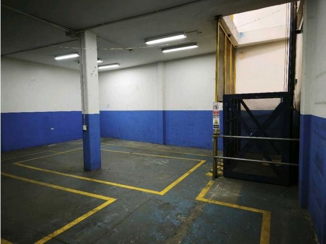 Bodega en arriendo en 12 De Octubre, Zipaquirá, 837 m² · foto 2 de 24