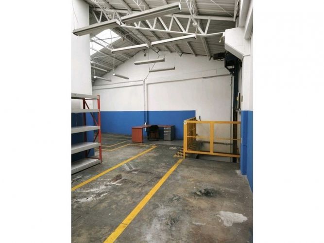 Bodega en arriendo en 12 De Octubre, Zipaquirá, 837 m² · foto 7 de 24