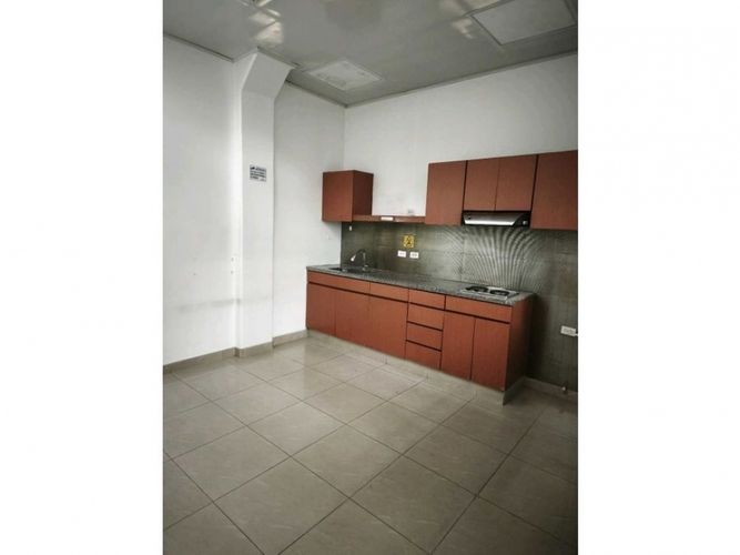 Bodega en arriendo en 12 De Octubre, Zipaquirá, 837 m² · foto 15 de 24