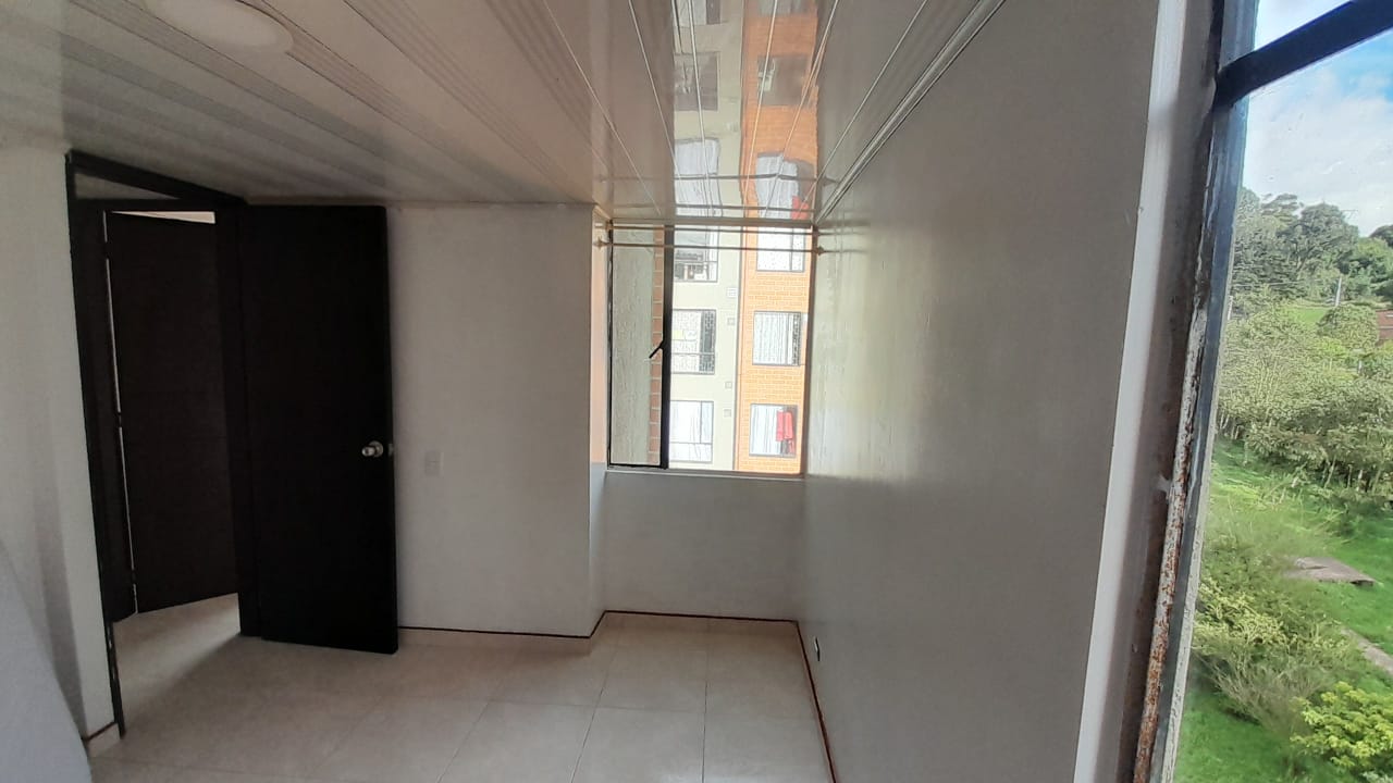 Apartamento en venta en Juan Rey (La Paz), Bogotá · foto 3 de 14