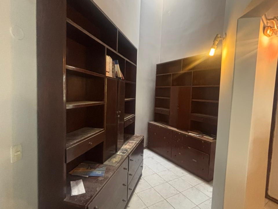 ALQUILO OFICINA EN BARRIO VILLA MORA - TEMBETARY — foto 2