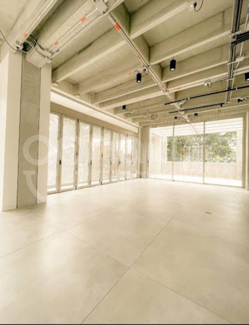 Oficina en arriendo en El Poblado, Medellín, 95 m² · foto 4 de 5