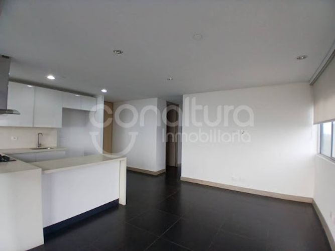 Apartamento de 2 alcobas en arriendo en Los Balsos, Medellín, 90 m² · foto 5 de 15