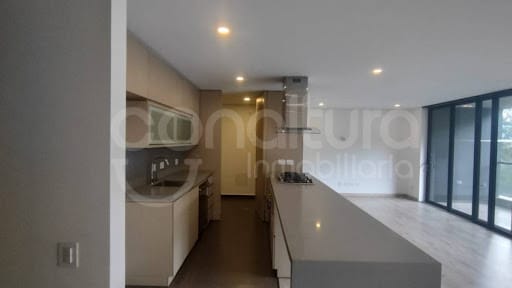 Apartamento de 2 alcobas en arriendo en Las Palmas, Medellín, 102 m² · foto 2 de 20