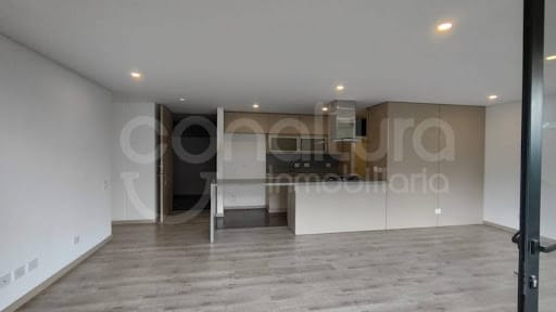 Apartamento de 2 alcobas en arriendo en Las Palmas, Medellín, 102 m² · foto 4 de 20