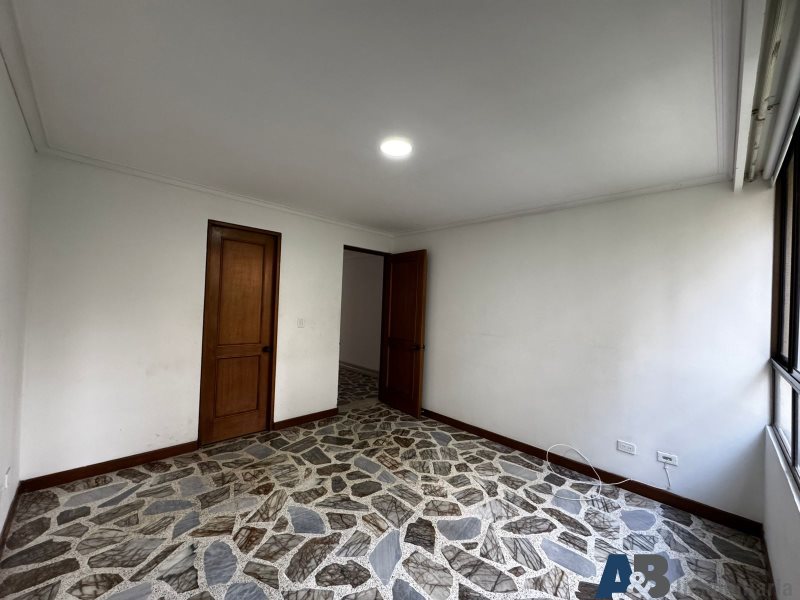 Apartamento en venta en El Poblado, Medellín 2