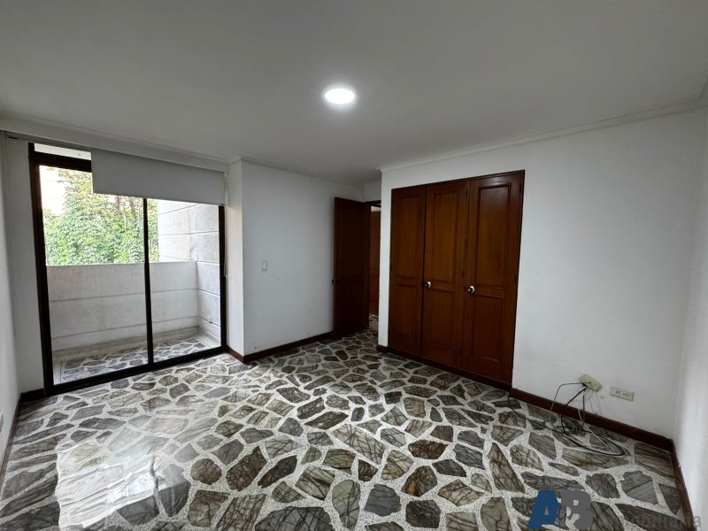Apartamento en venta en El Poblado, Medellín 5