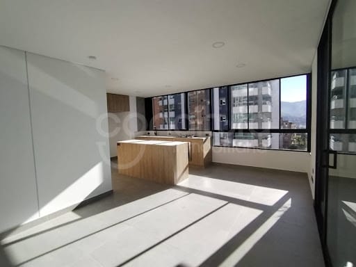 Apartamento de 2 alcobas en arriendo en Las Palmas, Medellín, 90 m² · foto 3 de 14