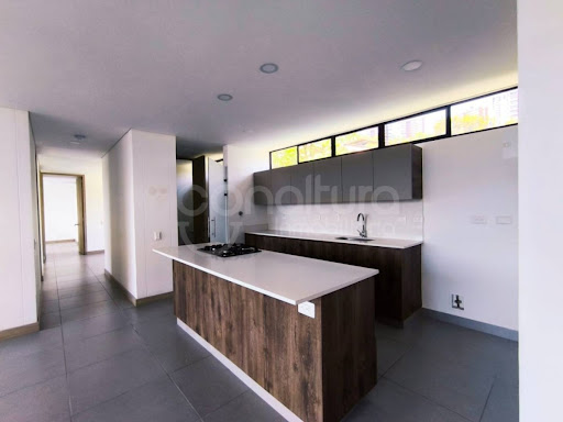 Apartamento en arriendo en El Tesoro, Medellín · foto 2 de 22