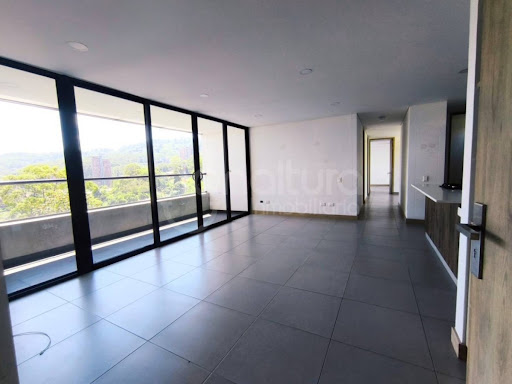 Apartamento en arriendo en El Tesoro, Medellín · foto 4 de 22