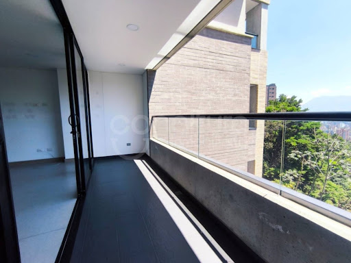 Apartamento en arriendo en El Tesoro, Medellín · foto 6 de 22