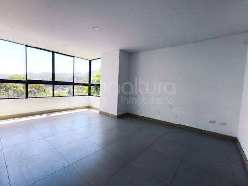 Apartamento en arriendo en El Tesoro, Medellín · foto 9 de 22