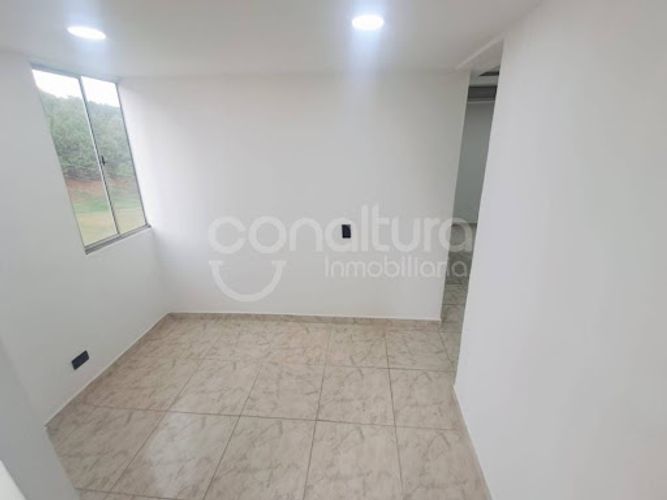 Apartamento de 2 alcobas en venta en Barrio Nuevo, Bello, 50 m² · foto 9 de 15