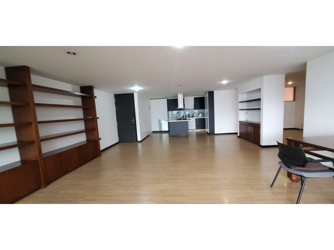 Apartamento de 3 alcobas en venta en La Pradera, Envigado, 160 m² · foto 3 de 19