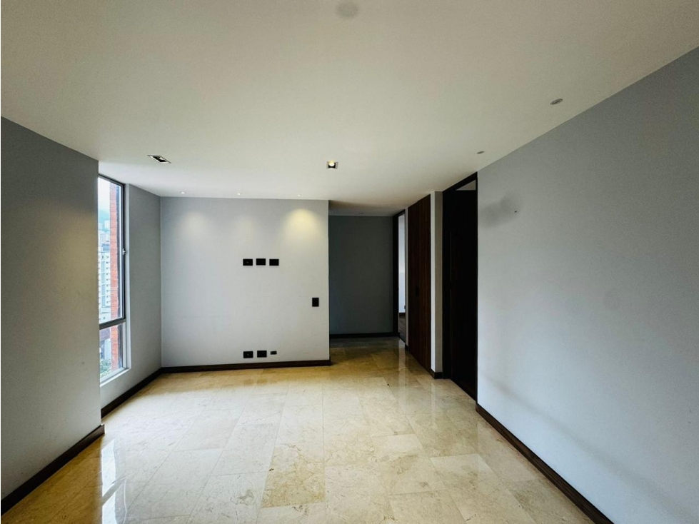 Apartamento en venta en El Poblado, Medellín 5