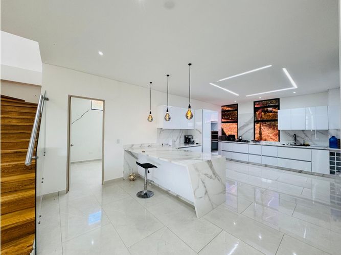 Casa de 5 alcobas en venta en San Antonio, Guarne · foto 12 de 24