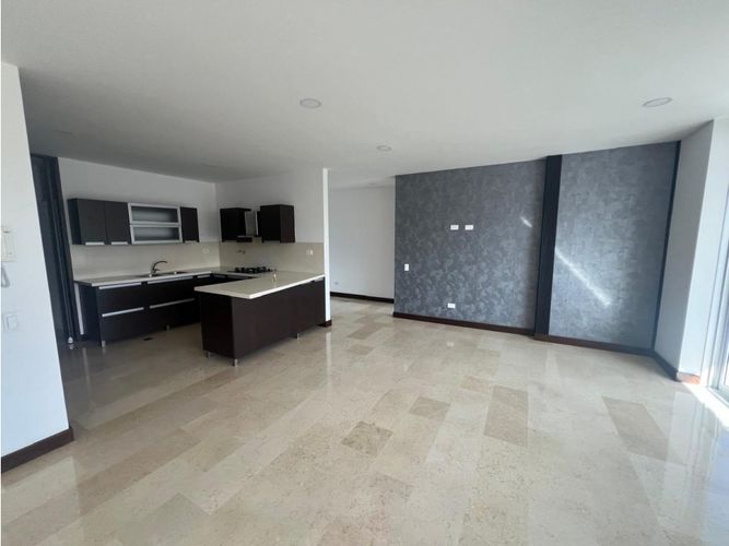 Apartamento de 3 alcobas en venta en Holanda, Sabaneta, 121 m² · foto 7 de 24