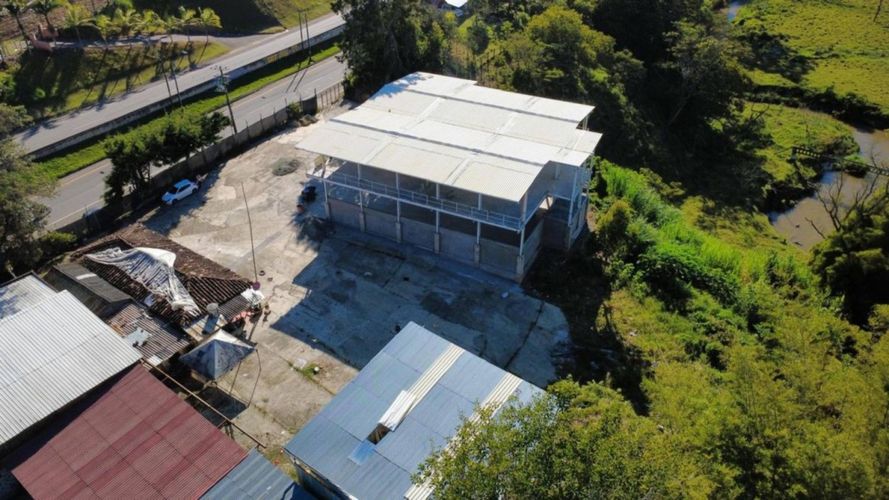 Bodega en arriendo en Maria Auxiliadora, Marinilla, 1000 m² · foto 3 de 3