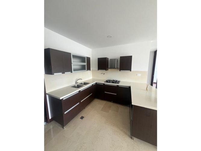 Apartamento de 3 alcobas en venta en Holanda, Sabaneta, 121 m² · foto 11 de 24