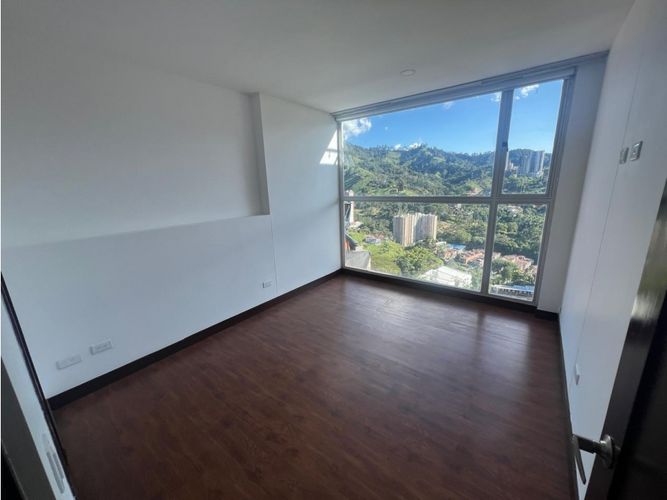 Apartamento de 3 alcobas en venta en Holanda, Sabaneta, 121 m² · foto 14 de 24