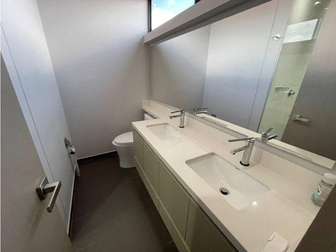 Apartamento de 3 alcobas en arriendo en Vía Las Palmas, Medellín, 140 m² · foto 22 de 22