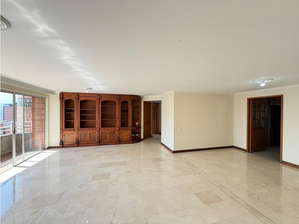 Apartamento en venta en Laureles, Medellín 2