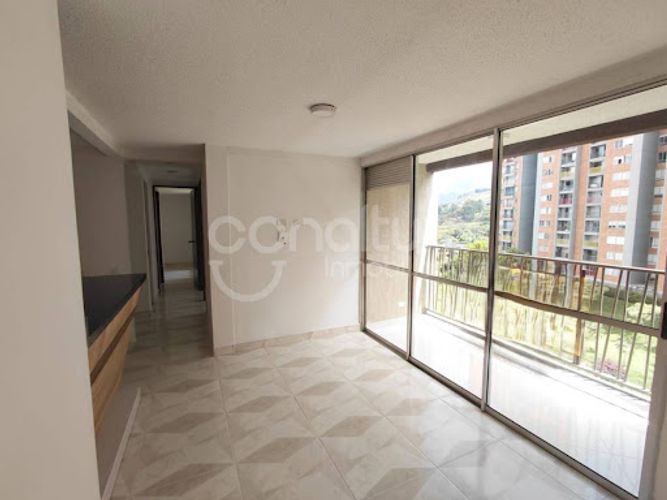 Apartamento en venta en Zona Rural, Itagüí · foto 5 de 18