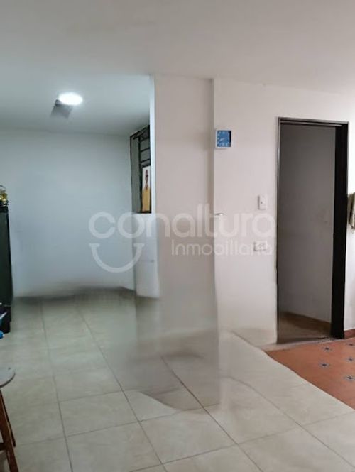 Casa de 4 alcobas en venta en Laureles, Medellín, 250 m² · foto 4 de 12