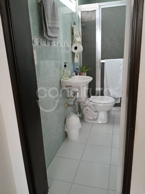 Casa de 4 alcobas en venta en Laureles, Medellín, 250 m² · foto 9 de 12