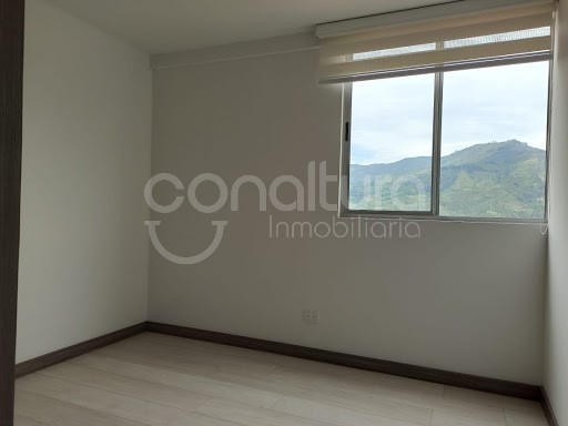 Apartamento en venta en Suramérica, La Estrella · foto 13 de 17