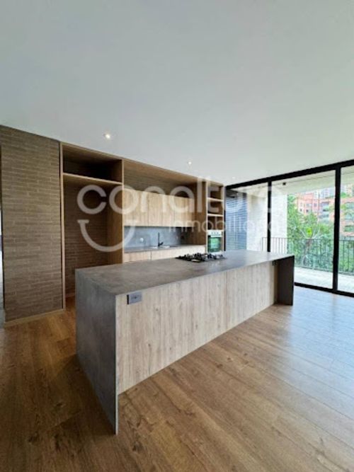 Apartamento de 3 alcobas en arriendo en Vizcaya, Medellín, 171 m² · foto 2 de 11
