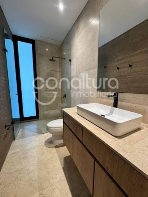 Apartamento de 3 alcobas en arriendo en Vizcaya, Medellín, 171 m² · foto 7 de 11