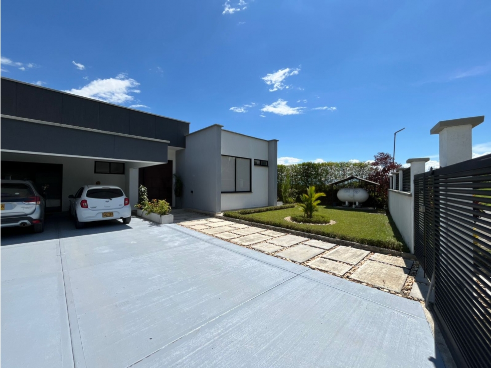 Casa en venta en Combia, Pereira · foto 2 de 24