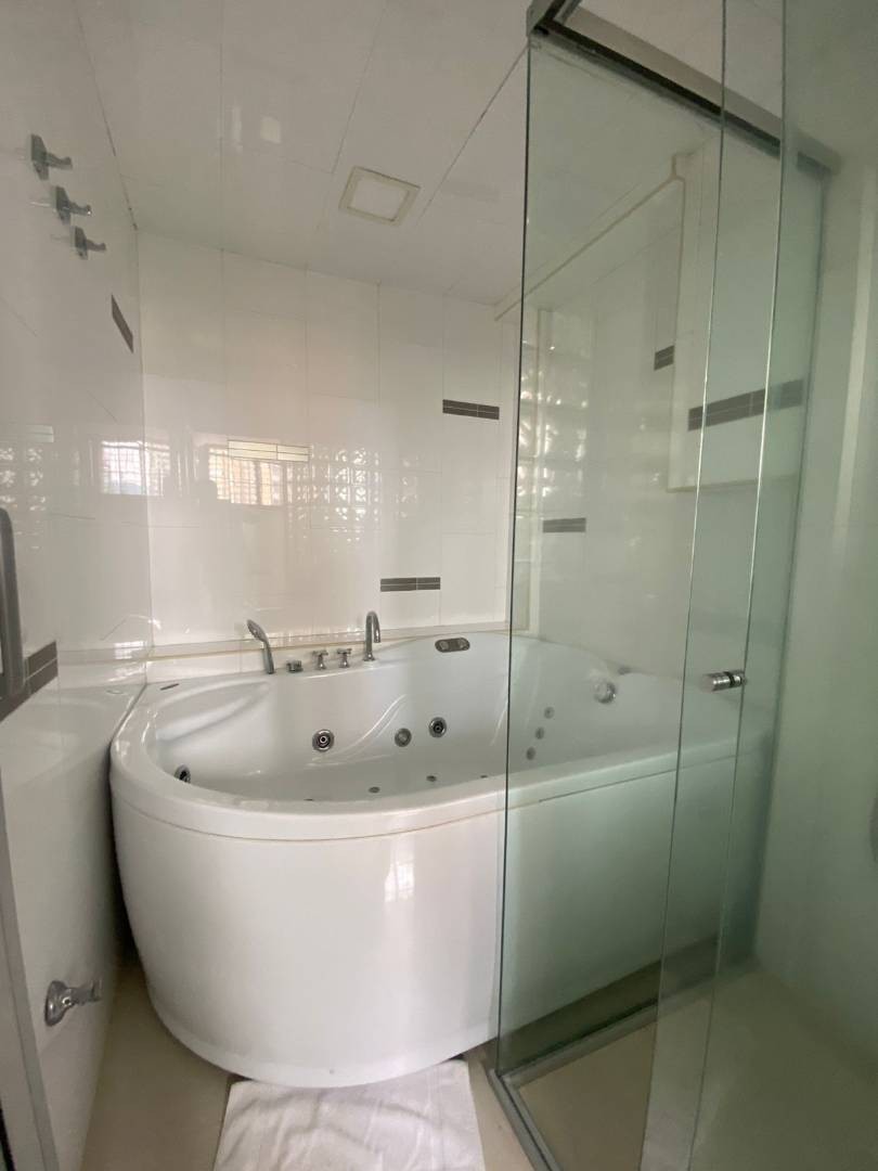 Apartamento en arriendo en Los Naranjos, Medellín · foto 19 de 24