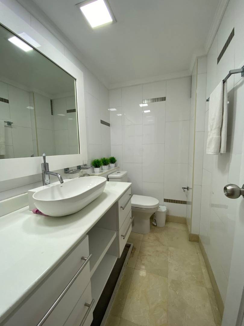 Apartamento en arriendo en Los Naranjos, Medellín · foto 20 de 24